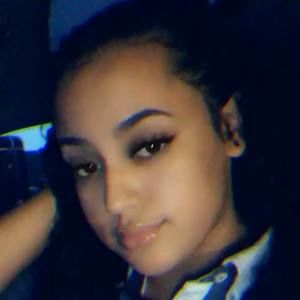 Meet your Posher, Alizé